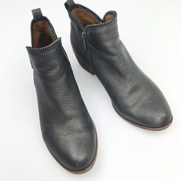 Lucky Brand Bartalino Metallic Gray Leather Side Zip Ankle Booties - Picture 2 of 16